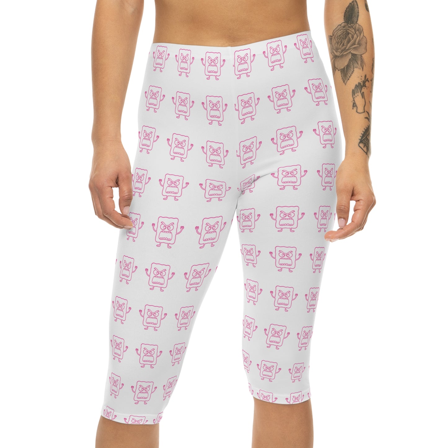 Pink Mad Cobbler Pattern Capri Leggings — Cute All-Over Print Women's Activewear